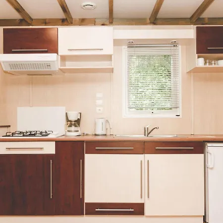 Detached Chalet With Dishwasher, Located In Natural Region Alpesi faház